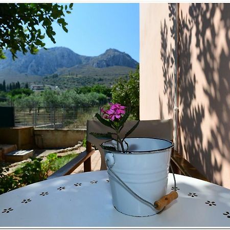 Cozy Home With Great View In Ancient Corinth Exteriér fotografie